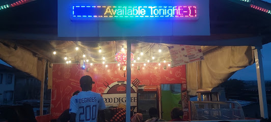 200 degrees Grill & Pastry restaurant exterior and interior view