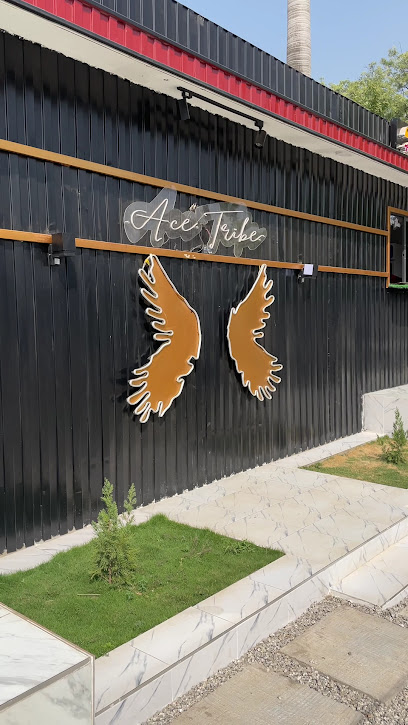 Ace Burgers restaurant exterior and interior view