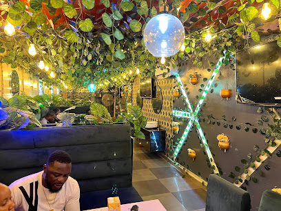 AUX4UD LOUNGE AND RESTAURANT restaurant exterior and interior view