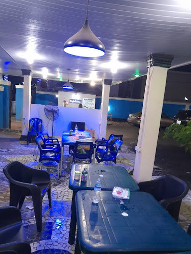 Chukas Place restaurant exterior and interior view