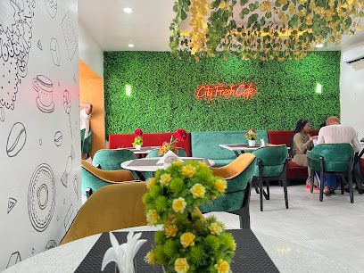 Cityfresh Cafe restaurant exterior and interior view