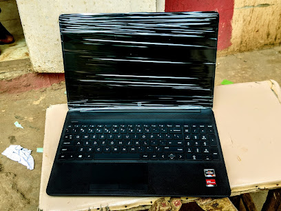 Dadinkowa Restaurant restaurant exterior and interior view