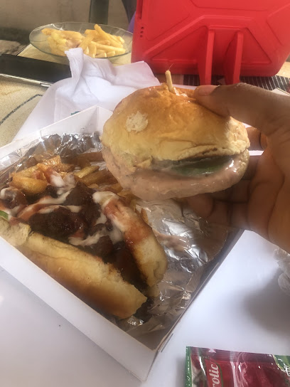 Daisy Life restaurant exterior and interior view