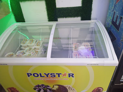 De City Mark Fast Food restaurant exterior and interior view