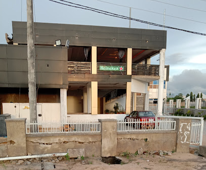 De krockz bar and lounge restaurant exterior and interior view