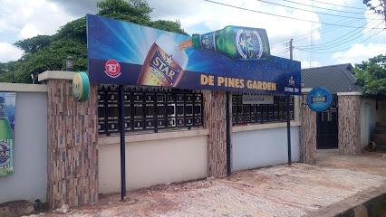 De Pines restaurant exterior and interior view