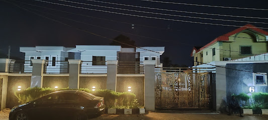 Epicures Place (Hotel and Lounge) restaurant exterior and interior view