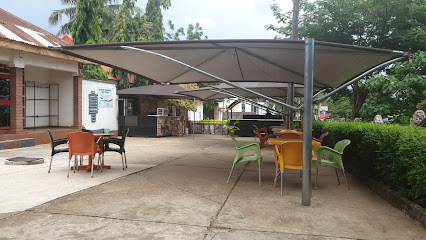 Excellers restaurant exterior and interior view