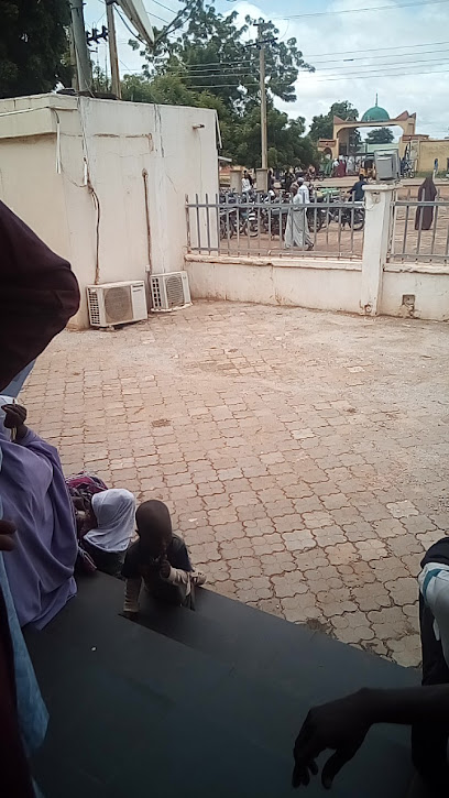 Express Cafe & Bussiness Centre restaurant exterior and interior view