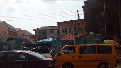 Fillinn Station Fast Food And Bar restaurant exterior and interior view