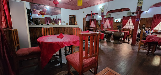 Golden Dragon Chinese Restaurant restaurant exterior and interior view