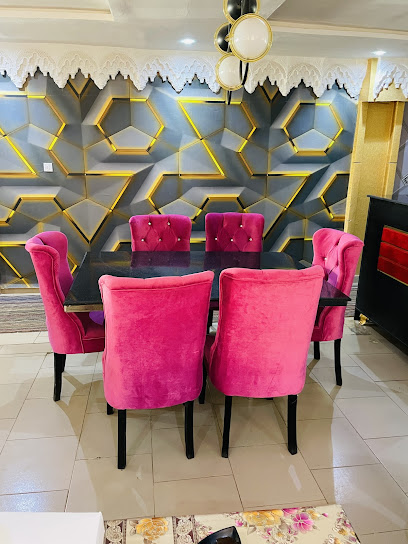 Golden Grills restaurant exterior and interior view