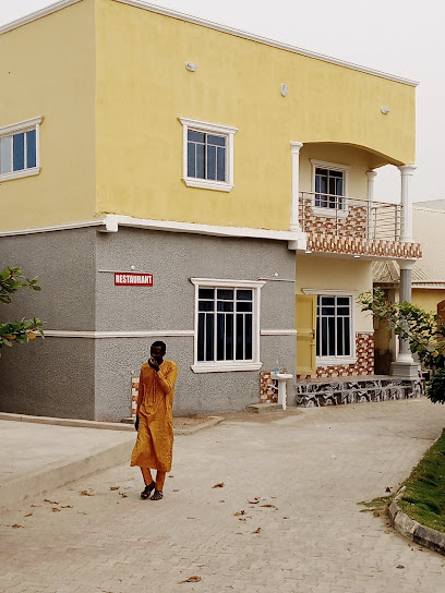 Gudusisa Restaurant restaurant near Runde Baru