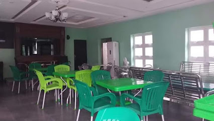 JUT CITY LOUNGE restaurant exterior and interior view