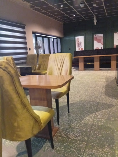 Kwila's Cuisine restaurant near Retin kitchen