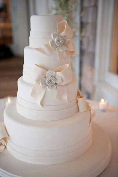 Legend club restaurant exterior and interior view