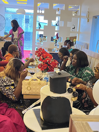 LinQuest Cafe restaurant exterior and interior view