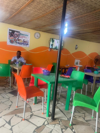 Mama Collins Kitchen restaurant exterior and interior view