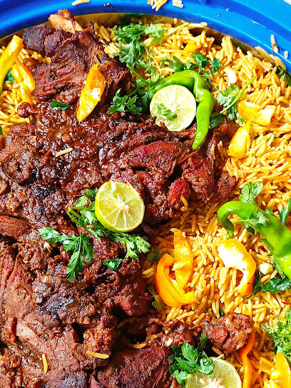 Mama’s Delight restaurant exterior and interior view