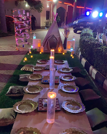 Mina’s home kitchen restaurant exterior and interior view