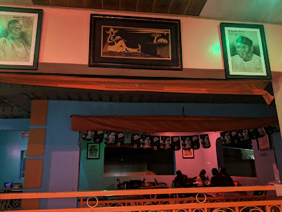 Mondy's Place restaurant exterior and interior view