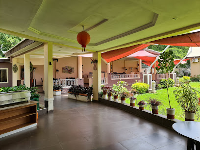 Muffins n Brownies restaurant exterior and interior view