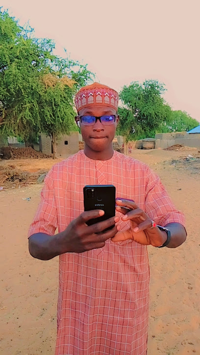 Nazee Special Tea And Bread restaurant exterior and interior view