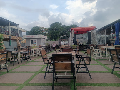 Obalende Enugu restaurant exterior and interior view