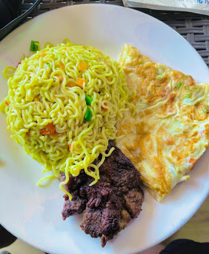 Shawarma Throne restaurant near King's Shawarma