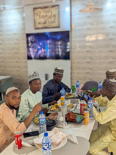 SIZZLIN GRILLS restaurant exterior and interior view