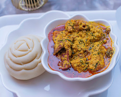 Smokey Hut Restaurant restaurant exterior and interior view