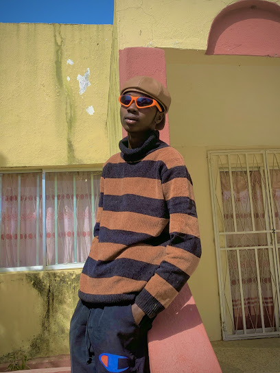 Tadambe Restaurant restaurant exterior and interior view