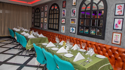 THE IVY LEAGUE RESTAURANT & LOUNGE restaurant exterior and interior view