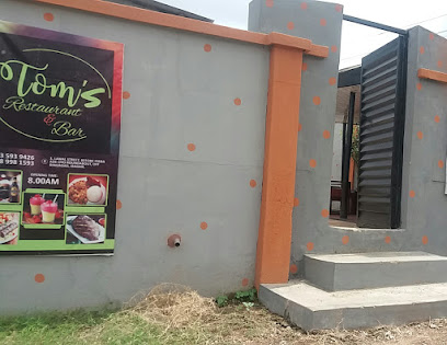 Tom's Restaurant & Bar restaurant exterior and interior view